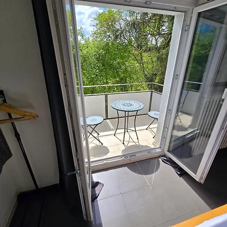 Bharanya Homes Проживание в семье