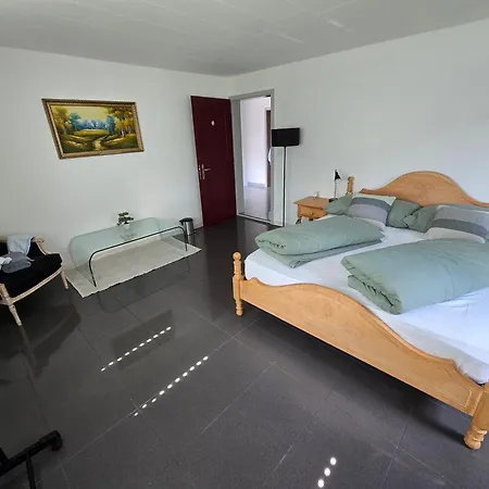 Bharanya Homes * Zürich