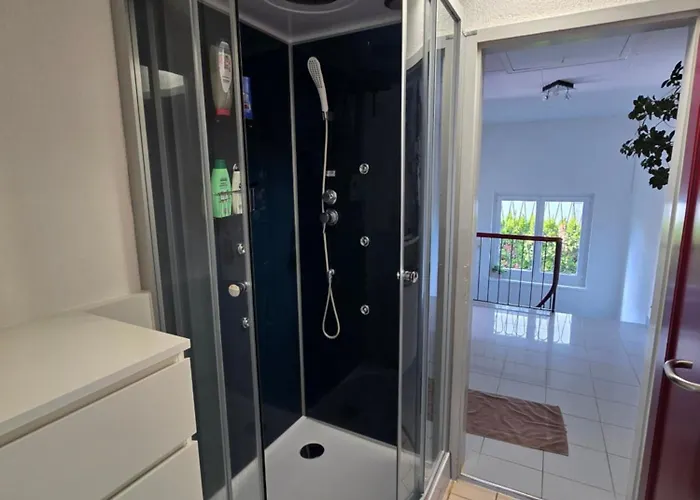 Bharanya Homes * Zürich